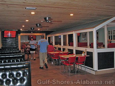 Rhythm & Ribs Interior